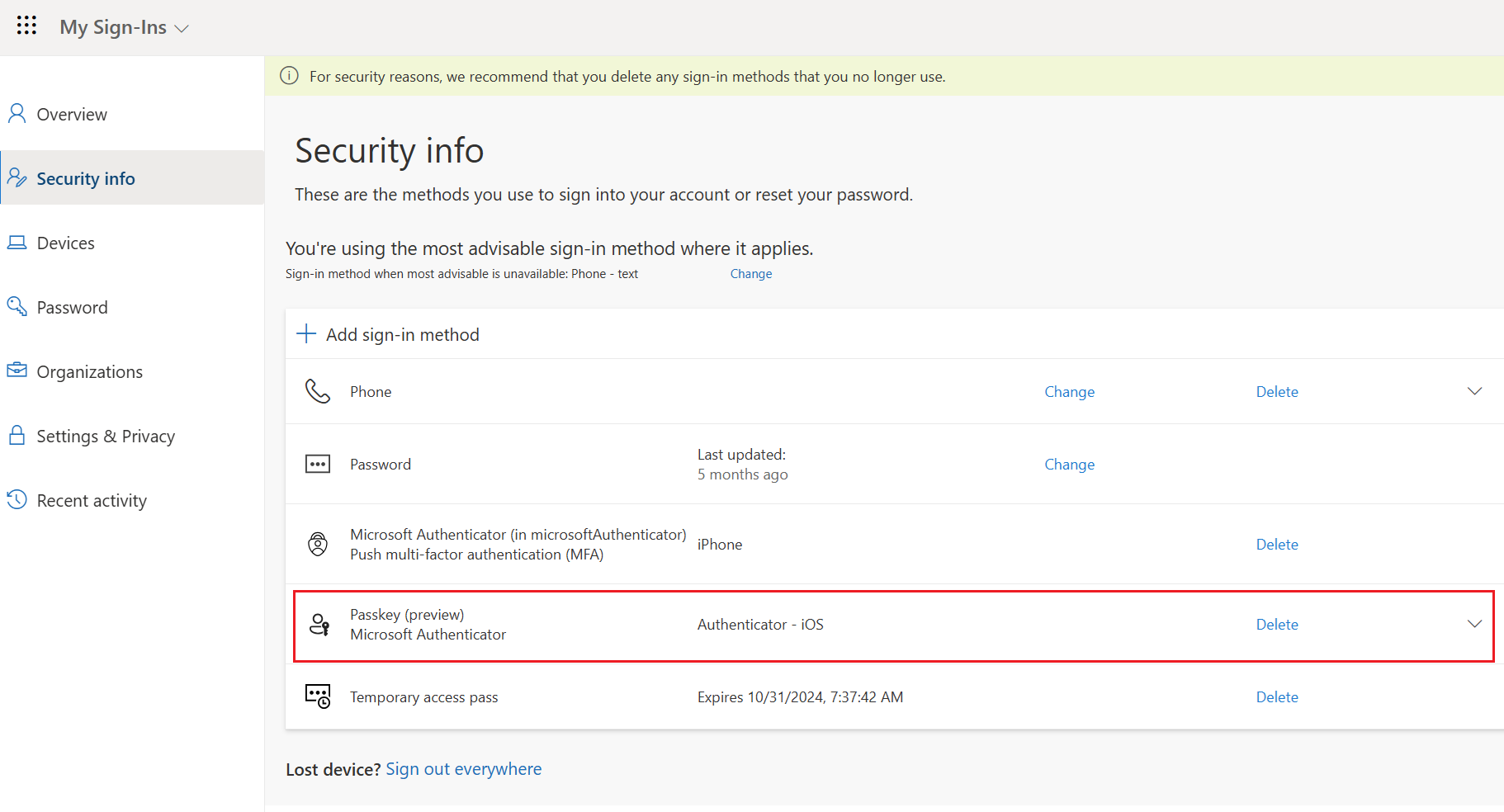 Screenshot that shows a new passkey sign-in method on Security info on your other device.
