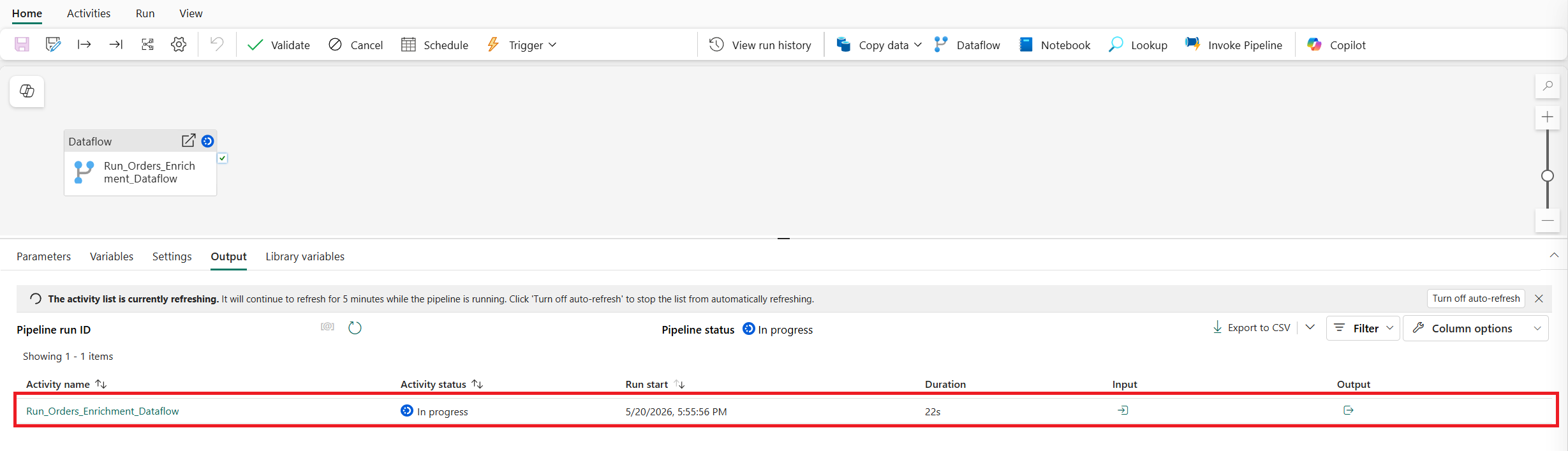 Screenshot of the pipeline output pane showing the Dataflow activity run status.