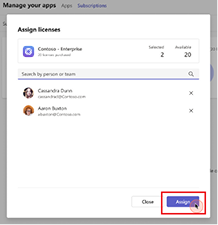 Screenshot shows assigning license to a Team highlighted in red.