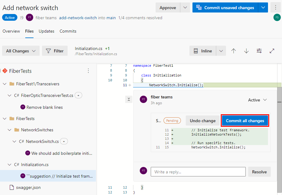 Screenshot, der zeigt, wie man auf der Registerkarte „Dateien“ einer Azure Repos-PR alle Änderungen eincheckt.