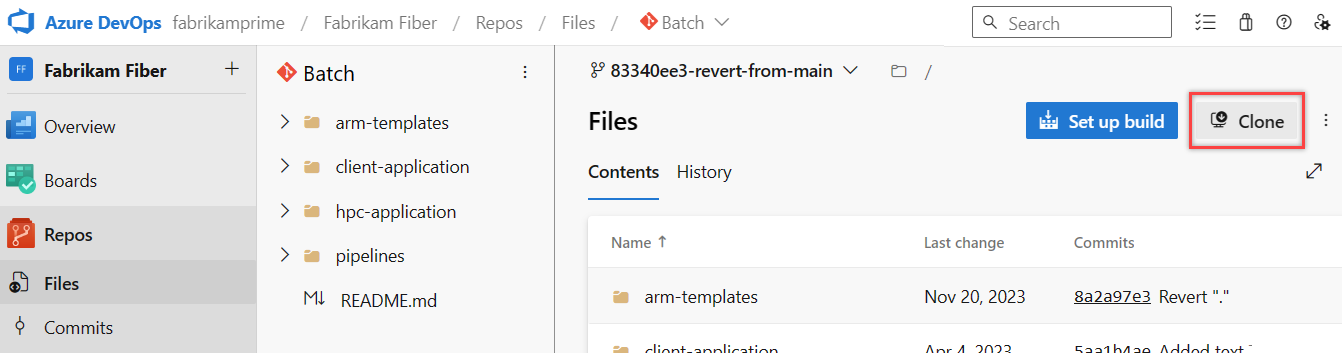 Der Screenshot zeigt die hervorgehobene Klon-Schaltfläche in Repos-Dateien.