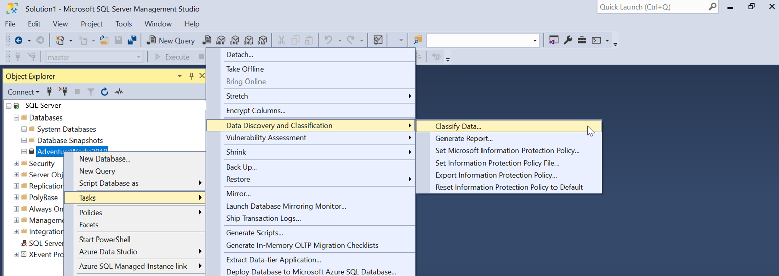 Screenshot mit dem SSMS-Objekt-Explorer mit Aufgaben > Data Discovery and Classification > Klassifizieren von Daten... ausgewählt.