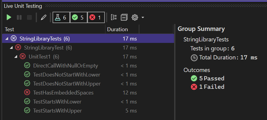Screenshot, der verblasste Tests im Test-Explorer zeigt.