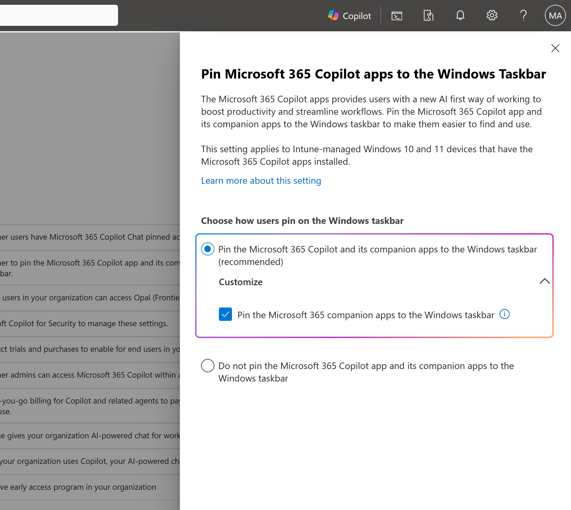 Captura de pantalla que muestra el vínculo para anclar la aplicación Microsoft Copilot a la barra de tareas de Windows si no tiene una suscripción a Intune.