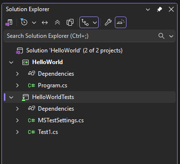 Screenshot que muestra un proyecto de prueba unitaria en Explorador de soluciones.
