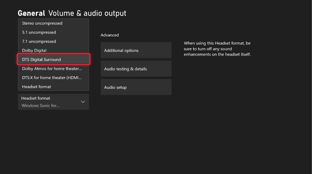 Captura de pantalla de la página de configuración de volumen general y salida que muestra la selección de DTS Digital Surround.