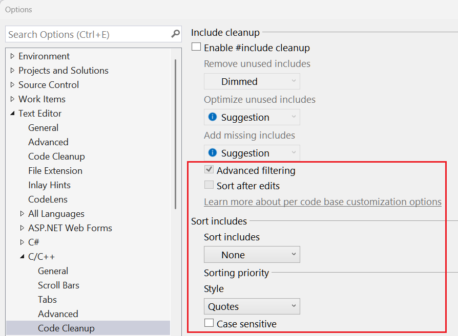 Screenshot delle opzioni di Visual Studio con filtro avanzato, Ordinamento dopo le modifiche, Ordinamento include, priorità di ordinamento, stile e impostazioni con distinzione tra maiuscole e minuscole evidenziate.