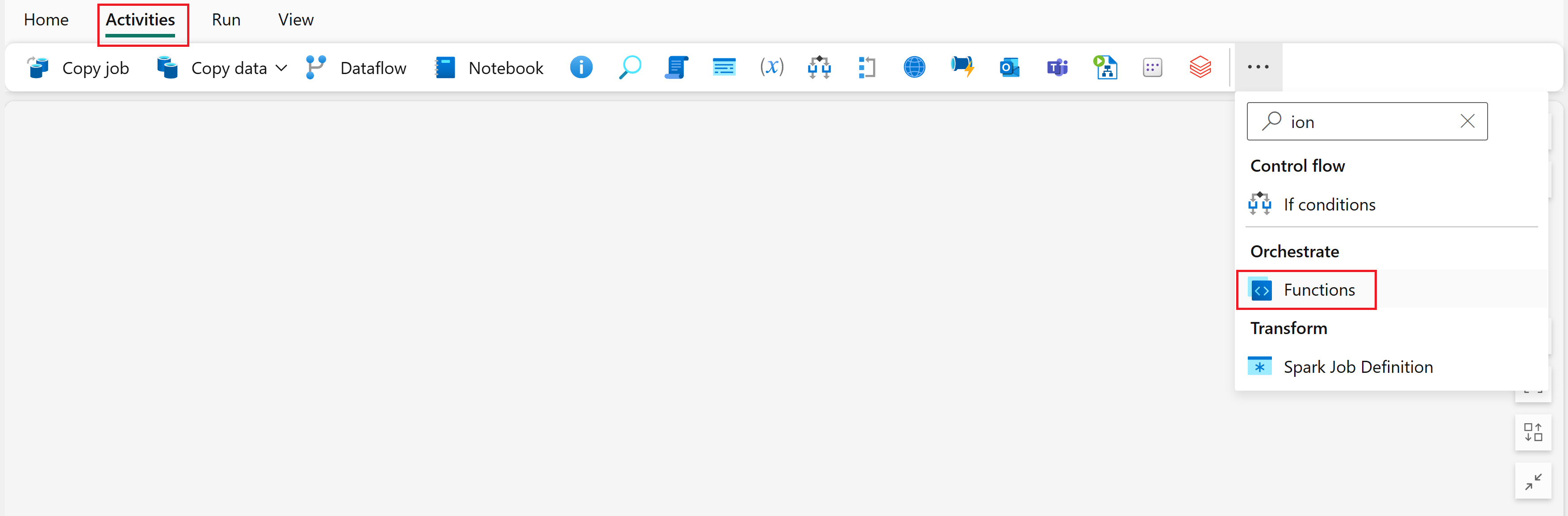 Screenshot dell'interfaccia utente di Fabric con il riquadro Attività e l'attività di Funzioni evidenziati.