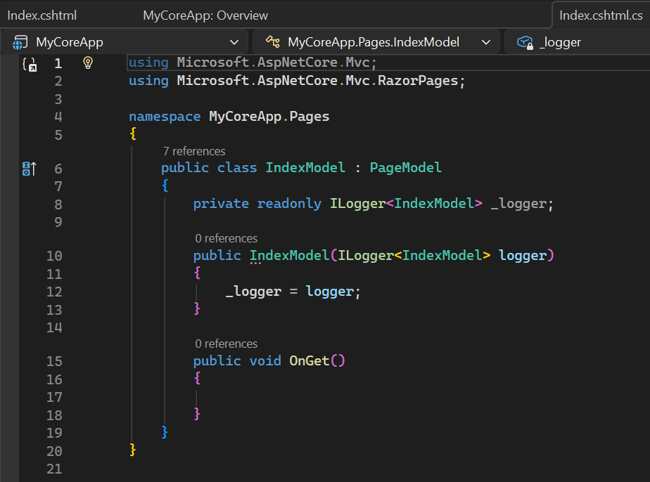 Screenshot mostra il file Index.cshtml.cs aperto nell'editor di Visual Studio Code.